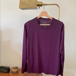Patagonia Plum Capilene Cool Daily long sleeve sun shirt, size medium